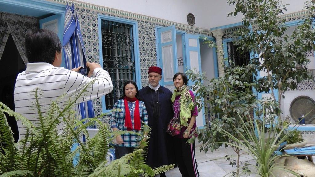 Dar Hassine Allani Kairouan Bagian luar foto